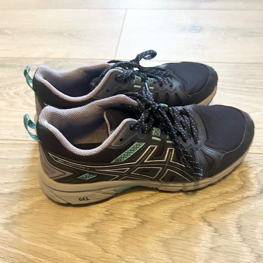 ASICS Women's Blue and Purple Running Shoes